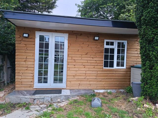 Flat for rent in West Ewell, Ewell
