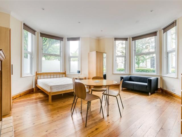 Flat for rent in Brixton, Greater London