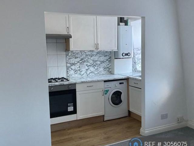 Flat for rent in Cuffley, Welwyn Hatfield