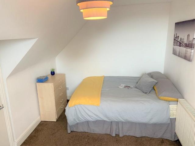 Flat for rent in Hill, City Of Southampton
