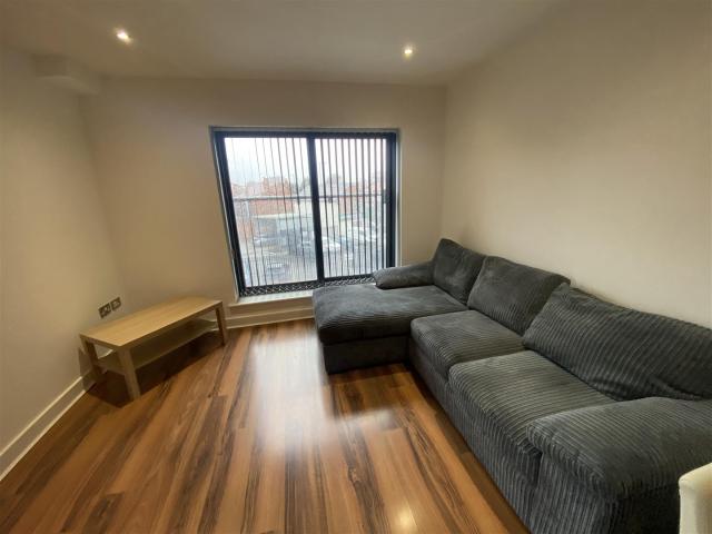 Flat for rent in Georgia, Greater Manchester