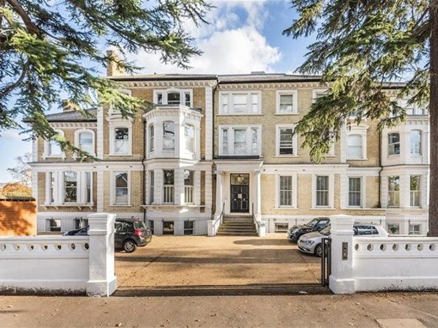 Flat for rent in Surbiton, Greater London