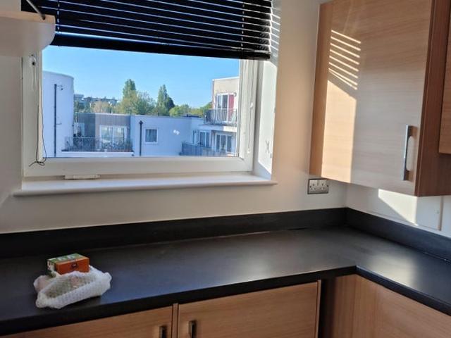 Room for rent in Fallow Corner, Greater London