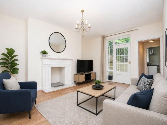 Flat for rent in Golden Valley, Gloucestershire