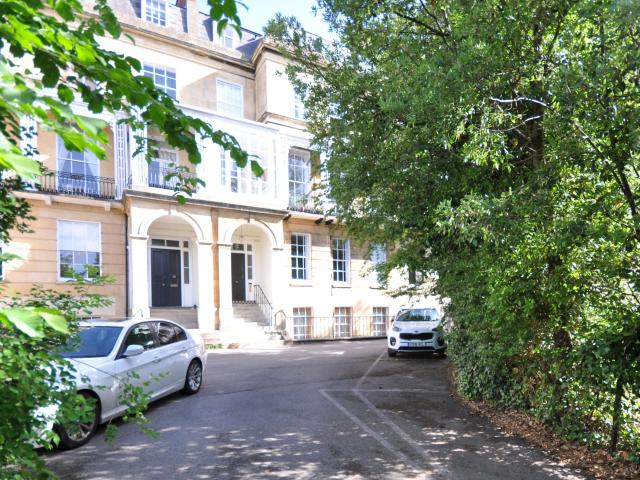 Flat for rent in Golden Valley, Gloucestershire