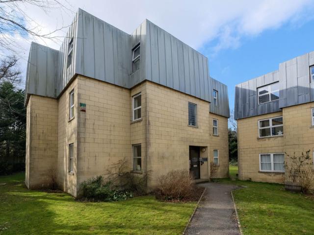 Flat for rent in Ensleigh, Dulcote