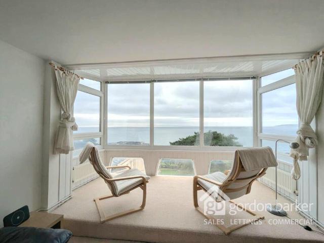 Flat for rent in Lansdowne, Springbourne