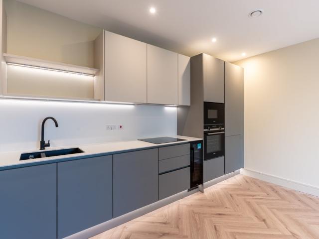 Flat for rent in Springfield Village, Greater London
