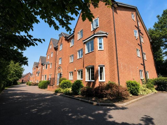 Flat for rent in Horbury Bridge, West Yorkshire
