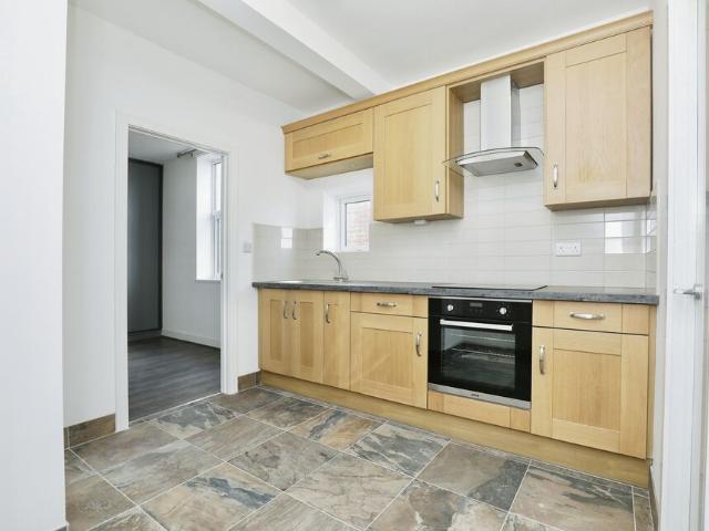 Flat for rent in Throapham, Rotherham