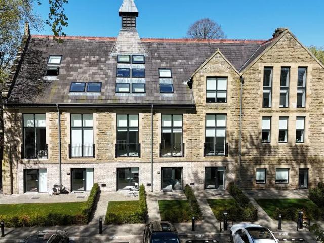 Flat for rent in Bradshaw, Lee Bank