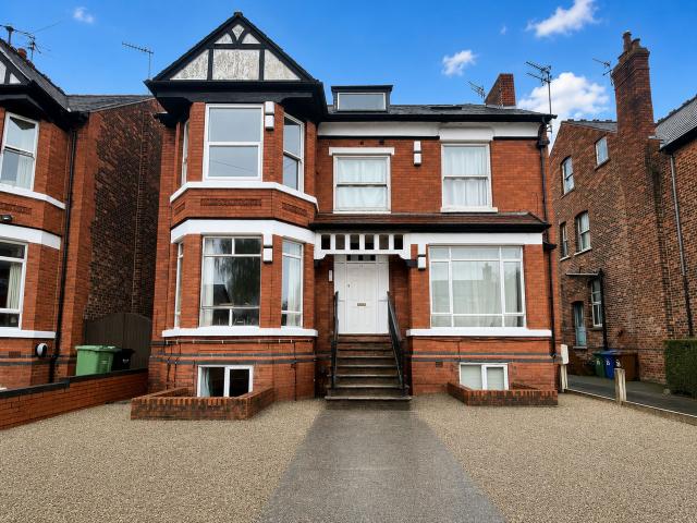 Flat for rent in Heaton Moor, Greater Manchester