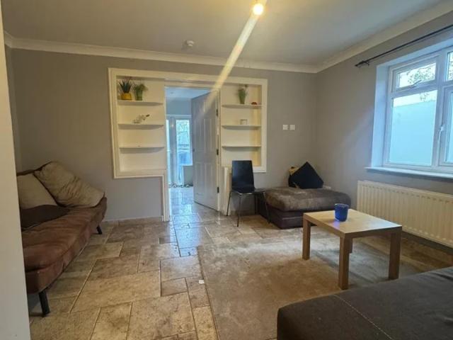 Flat for rent in St Albans