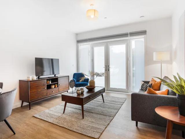 Flat for rent in Hersham, Walton-on-Thames