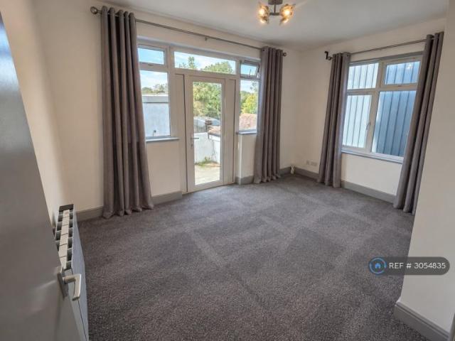Flat for rent in London Borough of Bromley, Greater London