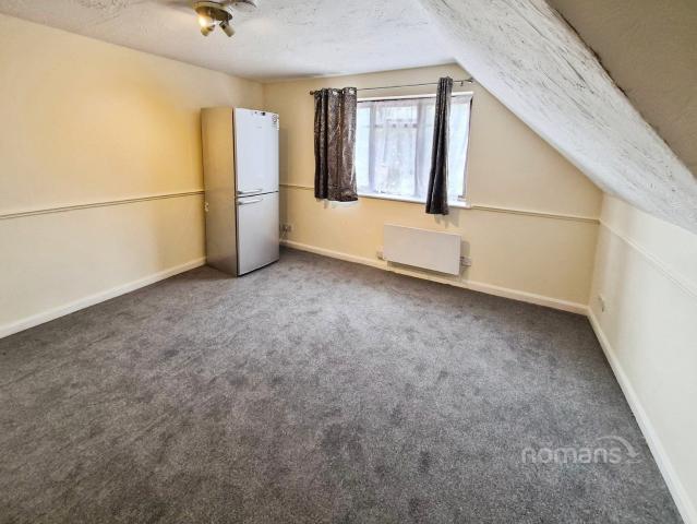 Flat for rent in Slough