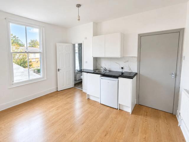 Flat for rent in Mercator Estate, Greater London