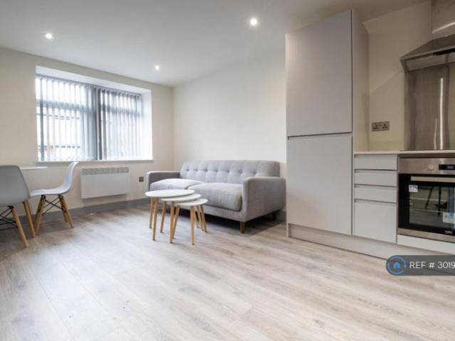 Flat for rent in Pudsey, West Yorkshire