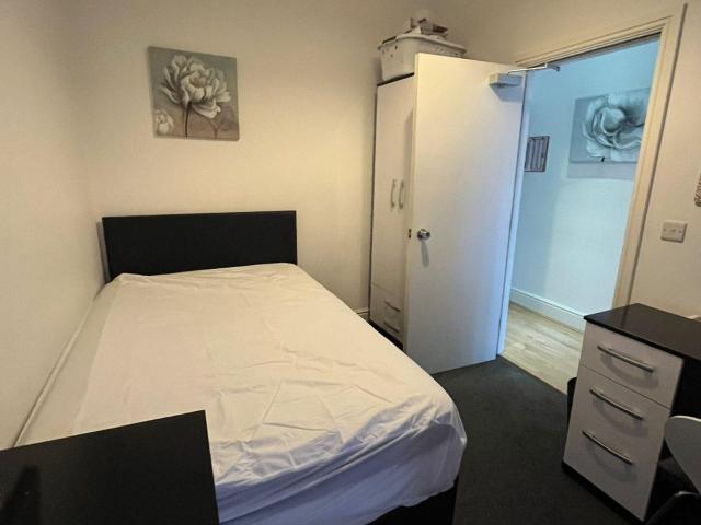 Flat for rent in Stoke, Stoke-on-Trent