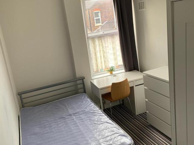Flat for rent in Stoke, Stoke-on-Trent