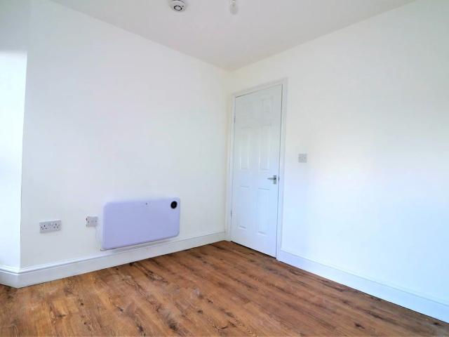 Flat for rent in London Borough of Ealing, Hanwell