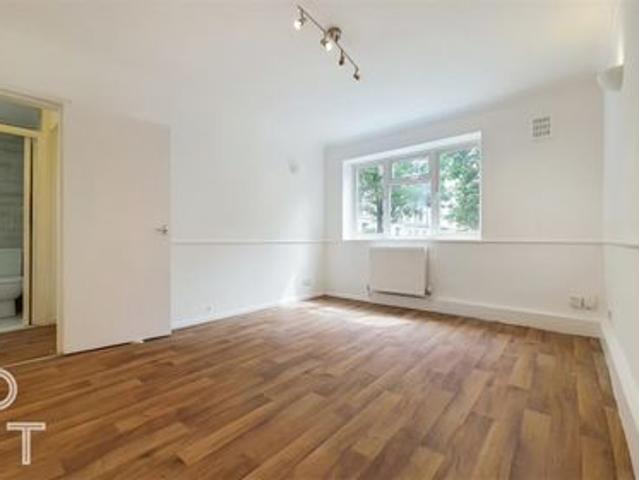 Flat for rent in Boultham Moor, Brayford