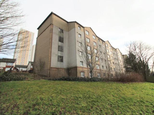 Flat for rent in Balgrayhill, Glasgow
