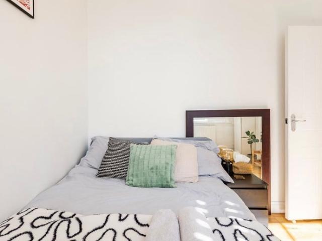 Room for rent in Walworth, Greater London