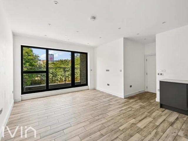 Flat for rent in London Borough of Croydon, Selhurst