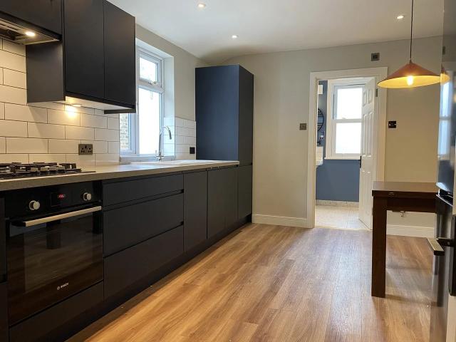 Flat for rent in Temple Mills, Greater London