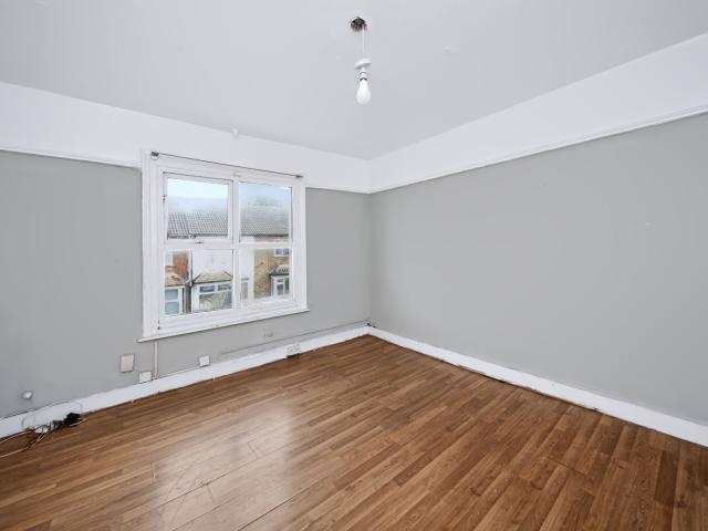 Flat for rent in Biscot, Luton