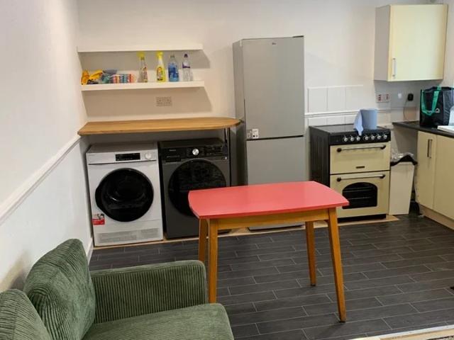Flat for rent in Grays, Essex