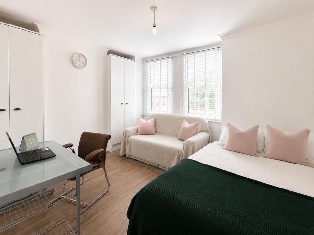 Flat for rent in Hollingdean, Brighton