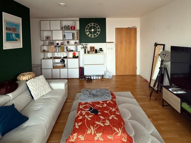 Flat for rent in East Village, Greater London