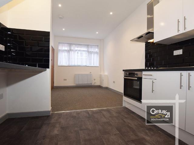 Flat for rent in St Mary's, City Of Southampton