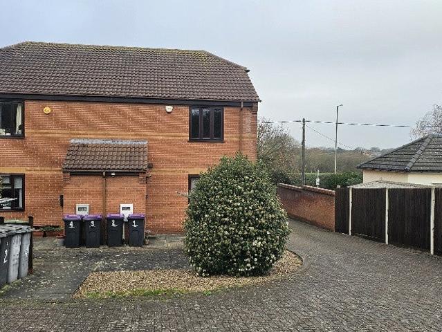 Flat for rent in West Honeywood, Ingleby