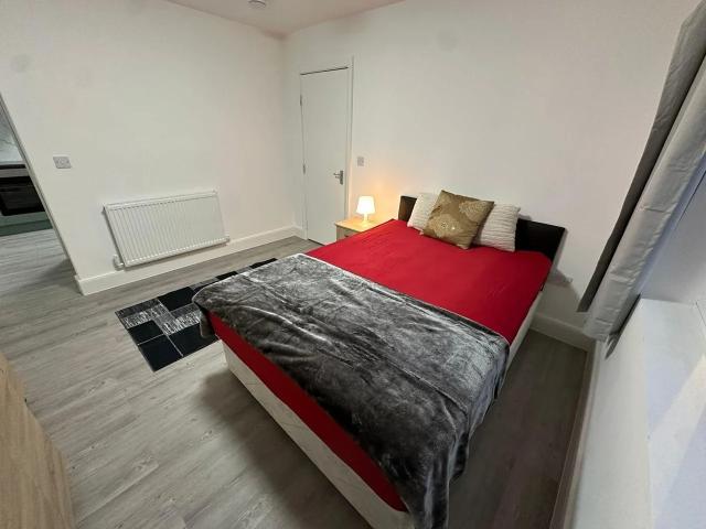 Flat for rent in Dollis Hill, Greater London