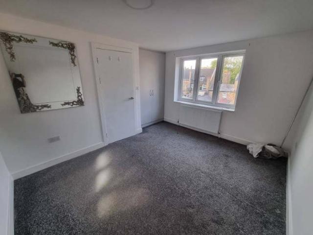 Flat for rent in London Borough of Hounslow, Greater London
