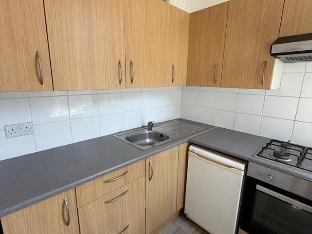 Flat for rent in Lipson Vale, Mount Wise