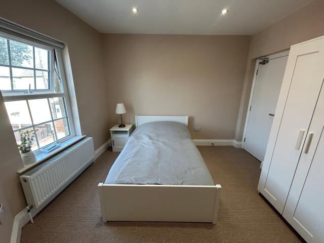 Flat for rent in Bootle, Sefton