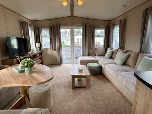 Flat for rent in Folkestone, Kent