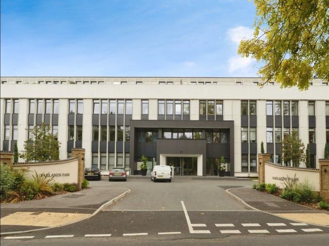 Flat for rent in Blackhills, Surrey