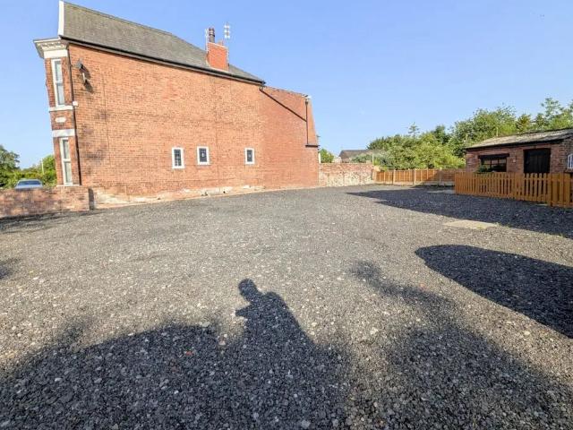 Flat for rent in Rose Grove, Burnley