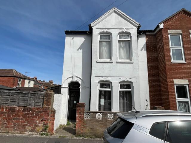 Flat for rent in Westwood Park, City Of Southampton