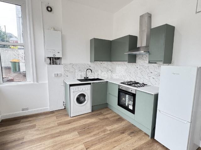 Flat for rent in Barrack Hill, Newport