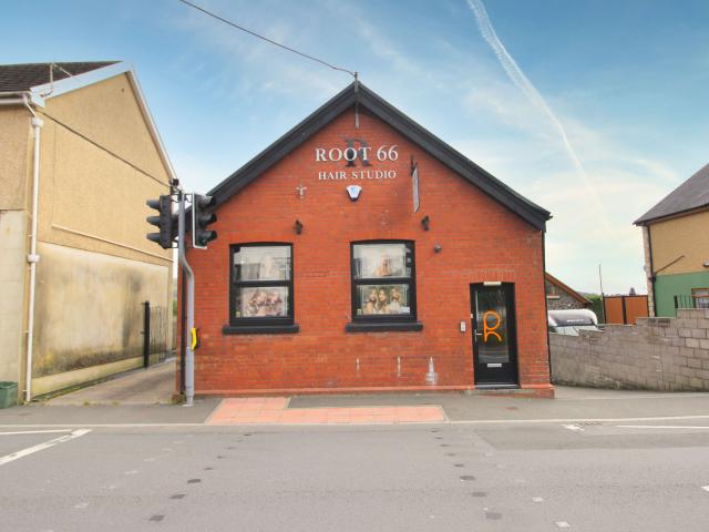 Flat for rent in Llantwit Fardre