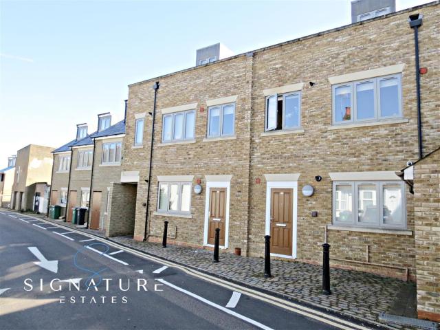 Flat for rent in North Watford, Hertfordshire
