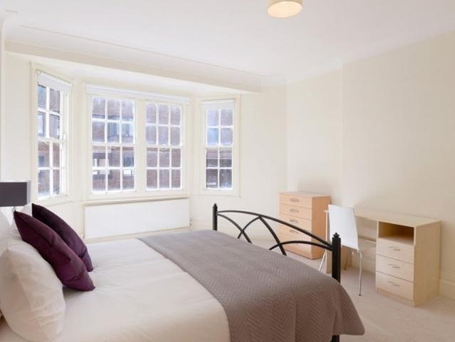 Flat for rent in St. John's Wood, Greater London