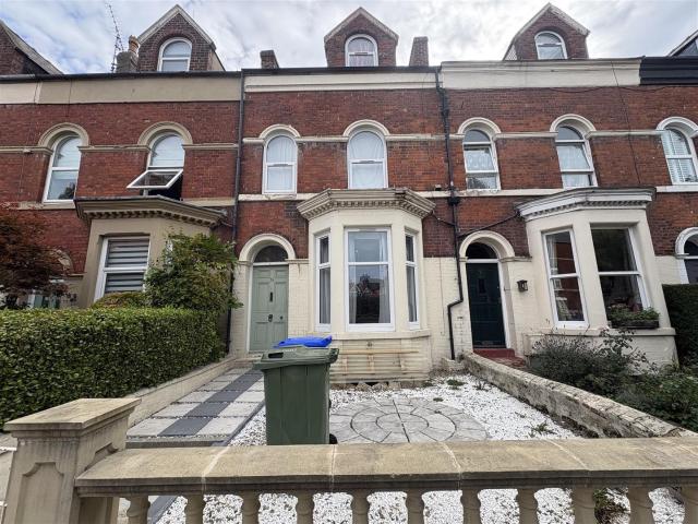 Flat for rent in Falsgrave, Kepwick