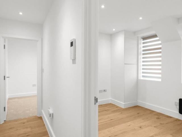 Flat for rent in Grove Park, Swale